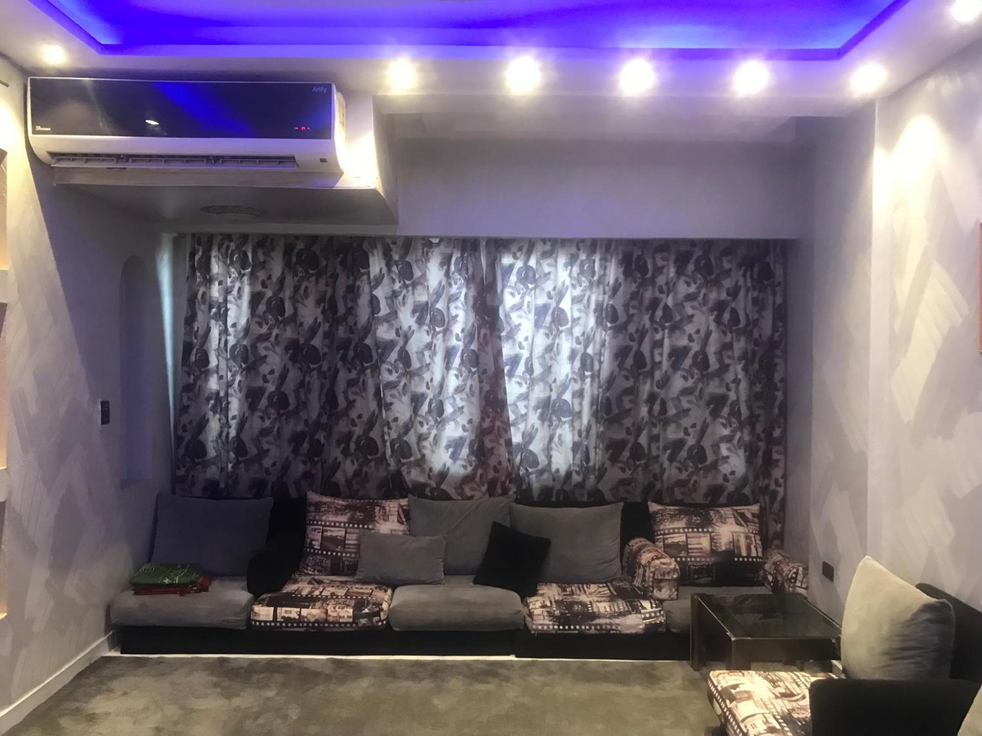 فاخرة بشارع جامعة الدول العربية Cairo